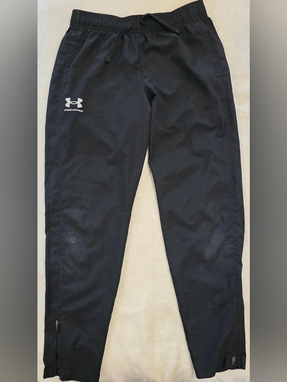 Under Armour Boys’ Sportstyle Woven Pants – Style #13701841